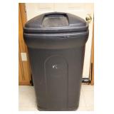 Rolling Trash Can w/ Lid