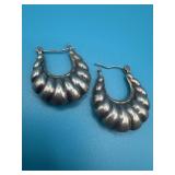 VTG Hollowed-out, Ridged Earrings