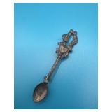 VTG Sterling Spoon Brooch w/Kissing Figure