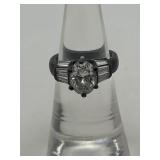 Size 4.75 Round cut Stone Ring 925