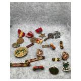 Lot of 20 vintage armed forces pins A.F. Army