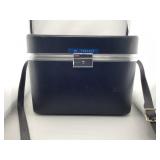 Canonae-isrl film camera black with case and