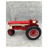 ERTL Farmall Tractor 460