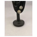 925 Sterling Silver Round Crystal surrounded by