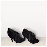 BOOTIE HEELS SIZE 8