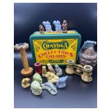 A Curious Cabinet of Color, Creatures & Collectible Curios A Curious Cabinet of Color, Creatures & Collectible Curios