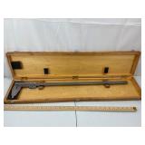 mhrc 0.02mm Vernier Caliper in Wood Case