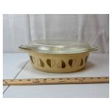 Pyrex 9x13 Cinderella Casserole w/ Lid
