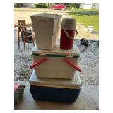Igloo Cooler Stack w/ Drink Jug & Basket