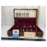 1847 Rogers Bros Remembrance Silverplate Set