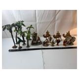 Nativity Figures & Palm Trees