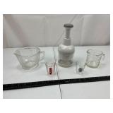 Vintage Pyrex & Jiggers  Measuring Set