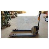 Pallet jack