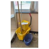 Mop, bucket,sm blue bucket