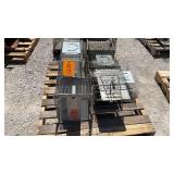 Traps w/ pallet