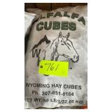 Alfalfa cubes horse feed-9