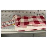 Red/White checked paper roll, table covers-3,
