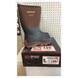 Dry Shod waterproof men's -size 9 NIB