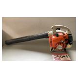 Stihl leaf blower w/ compression