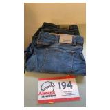 Duluth 40 x 30 like new jeans
