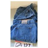 Duluth jeans 46 x 28' Lee jeans 46 x 28'