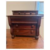 Wooden jewelry box