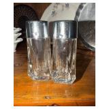 Salt and pepper shaker