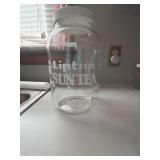 1 gallon jar