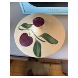 Bowl with lid