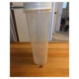 Food container