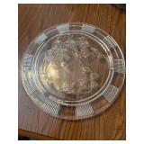 This vintage Federal Glass cake plate features