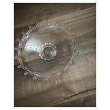 This clear glass Heisey Lariat bowl features a