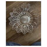 This vintage Federal Glass petal bowl features a