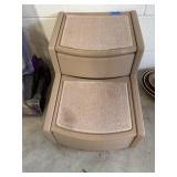 Plastic  Pet steps or two tier stepstool