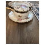 This Royal Crown Derby tea set in the 'Derby