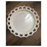 This vintage Anchor Hocking white milk glass