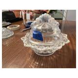 This vintage Imperial Glass 'Atterbury Lattice