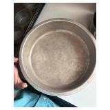 Big round cake pan