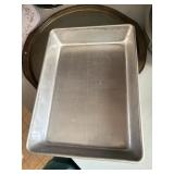 Cake pan and round pizza pan