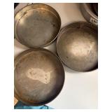 Medal pie pans