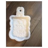 This Imperial Glass milk glass mold features a