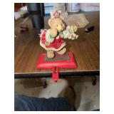 Mantle stocking hanger