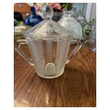 This vintage Jeannette Glass sugar bowl features