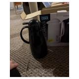 This product is a set of two Oggi thermal vacuum