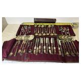 Set of Wm Rogers  Silverplate flatware