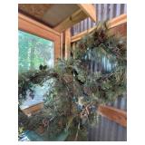 Artificial Pine Garland with Pinecones and Lights