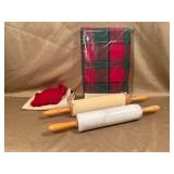 Rolling Pins & Tablecloth