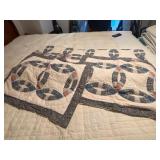 Double Wedding Ring Patchwork Quilt