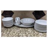 Lehmann Weiden Bavaria Porcelain 29-Pc Set