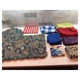 Table Linens, Placemats and Napkins Lot